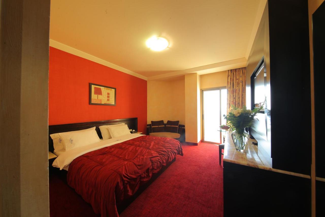 Sunrise Hotel Jounieh Esterno foto